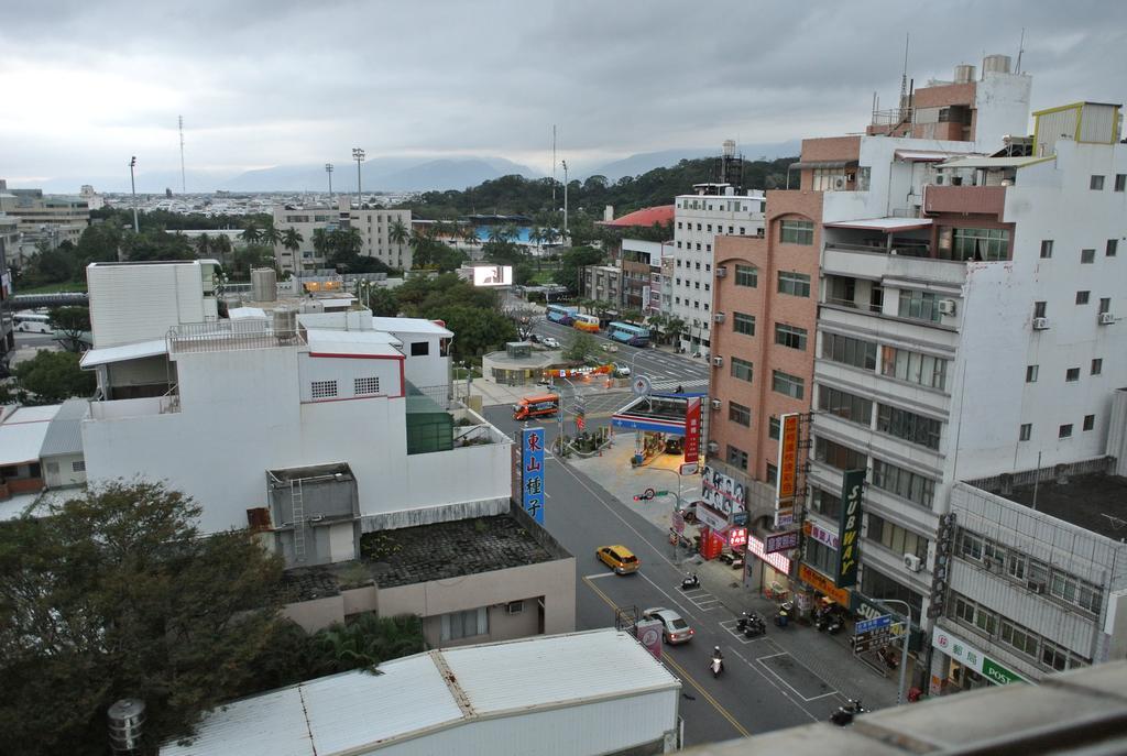 T'ai-tung 松夏大饭店酒店 外观 照片