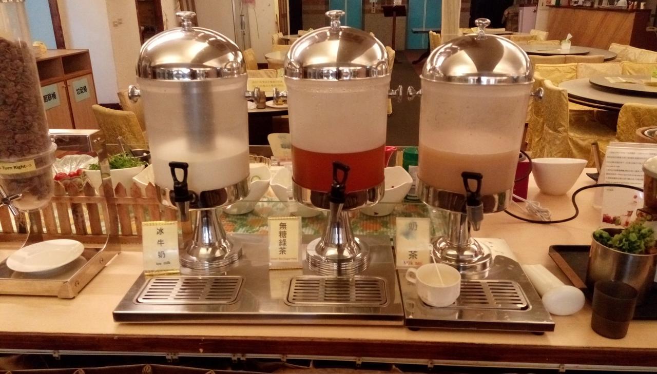 T'ai-tung 松夏大饭店酒店 外观 照片